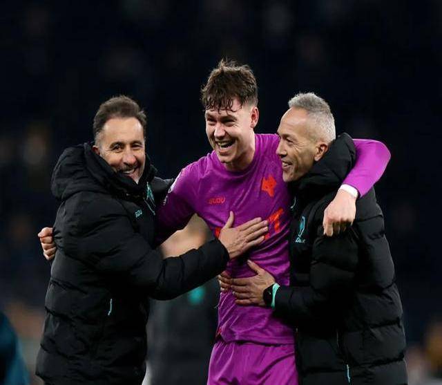 aoa体育直播-不莱梅胜出，成功避免降级危机的简单介绍