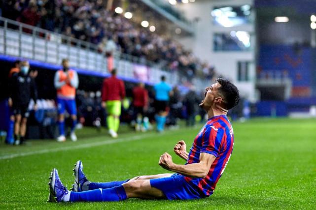 aoa体育直播-埃瓦尔主场逼平赫罗纳，互交白卷的简单介绍