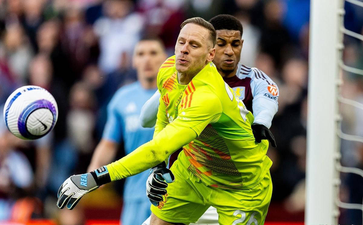 阿克灵顿斯坎索晋级，英超新生力量崛起