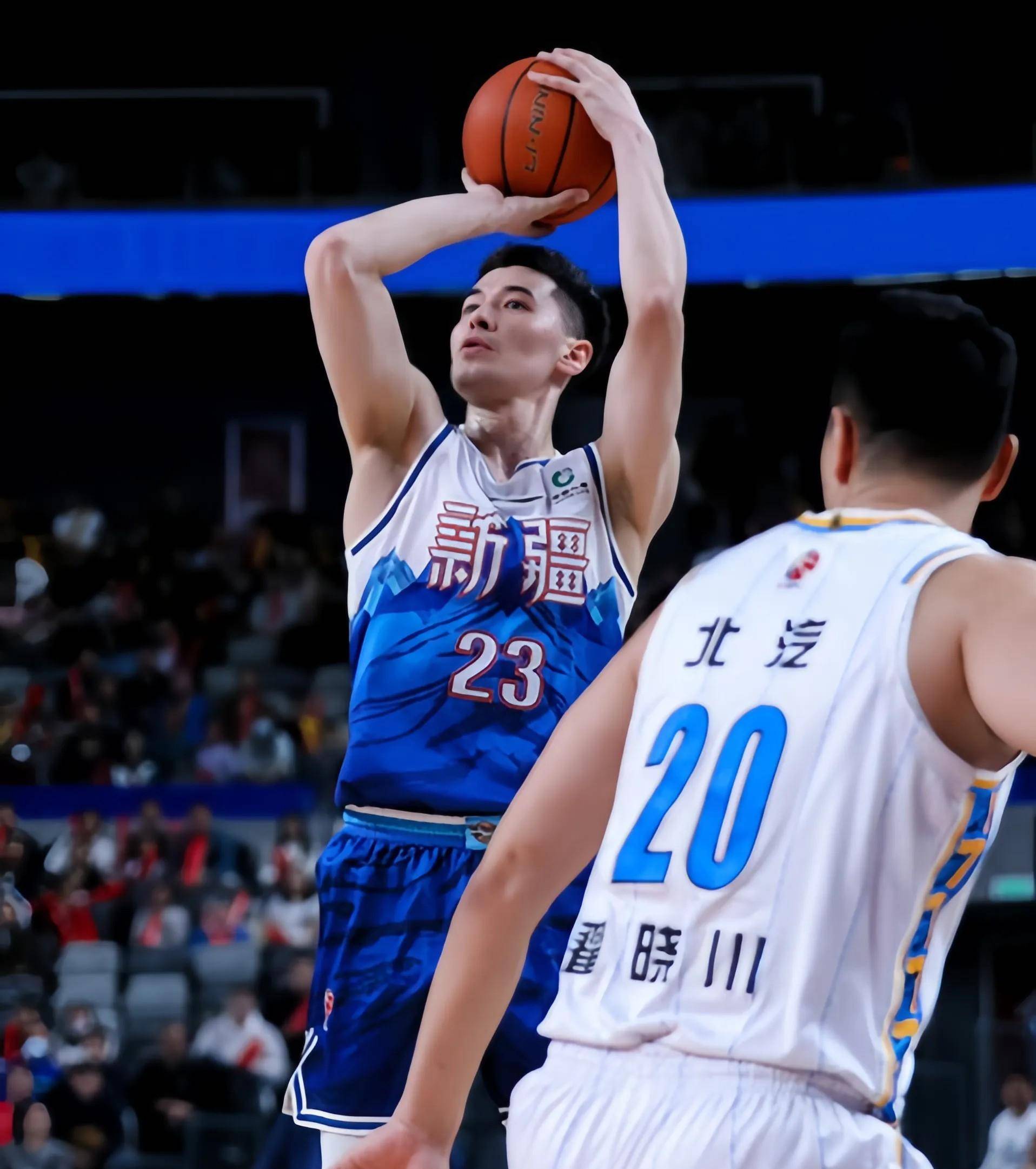 球员们在比赛中展现出良好的体能素质 球员们在比赛中展现出良好的体能素质