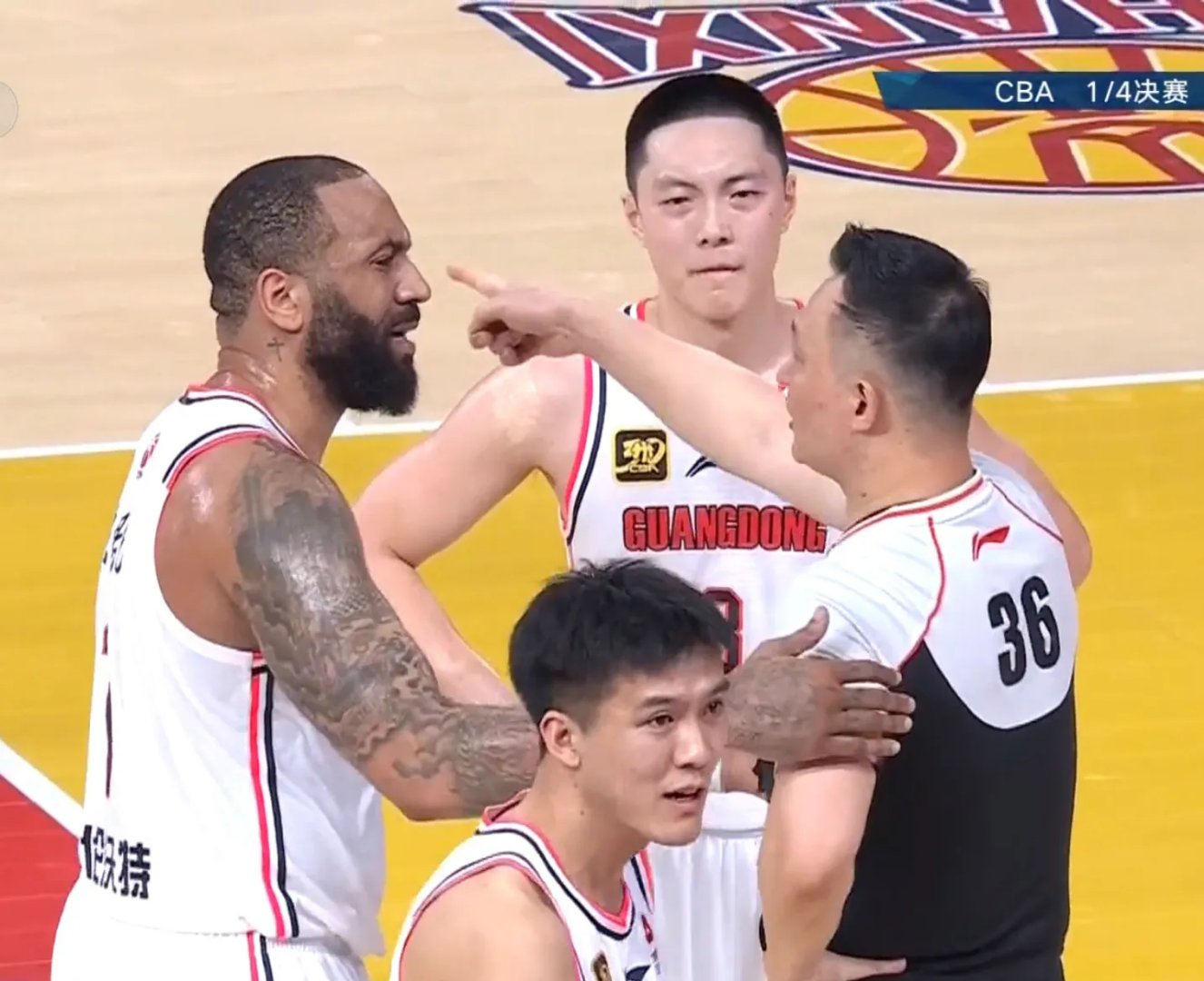 aoa体育课程-江苏明日携手山西男篮迎战广东队