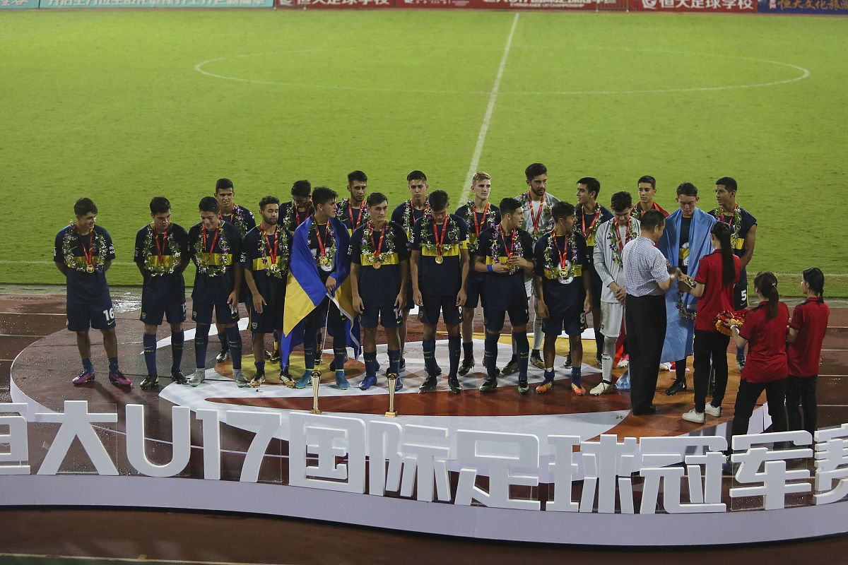 aoa体育新闻-让球员成为赛场焦点的是他们的出色表现