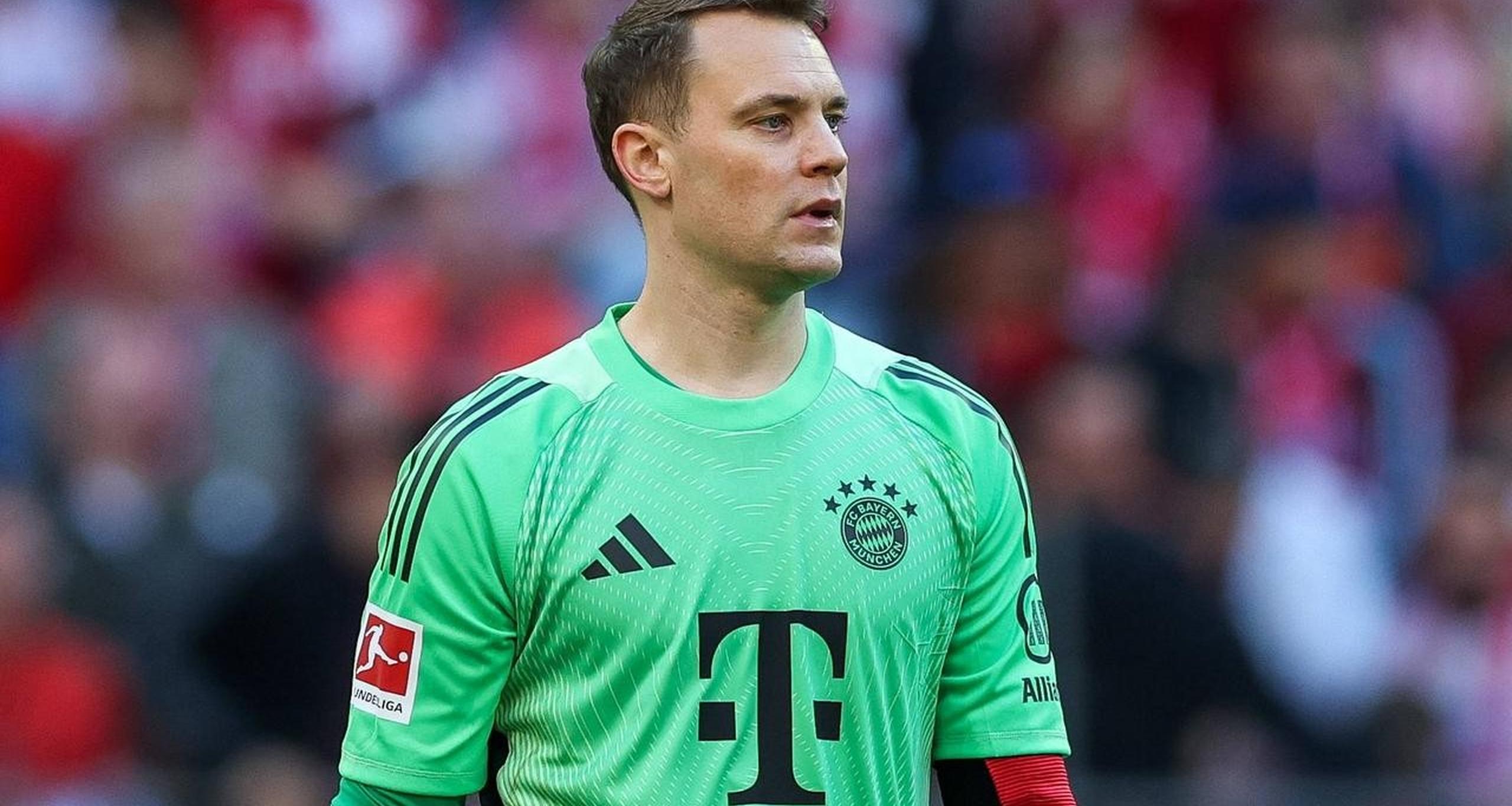 aoa体育视频-沙尔克04球员回归训练备战下一场比赛