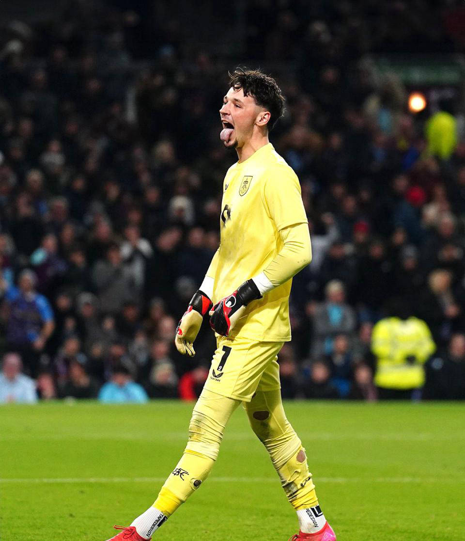 aoa体育教练-切尔西主场大胜伯恩利，继续紧追领头羊的简单介绍