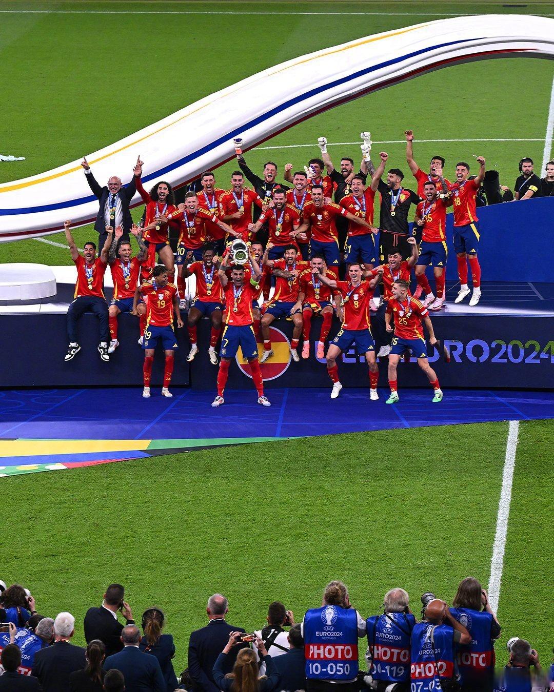 关于欧洲国家杯比赛掀起激烈角逐,展现潜力的信息 关于欧洲国家杯比赛掀起激烈角逐,展现潜力的信息