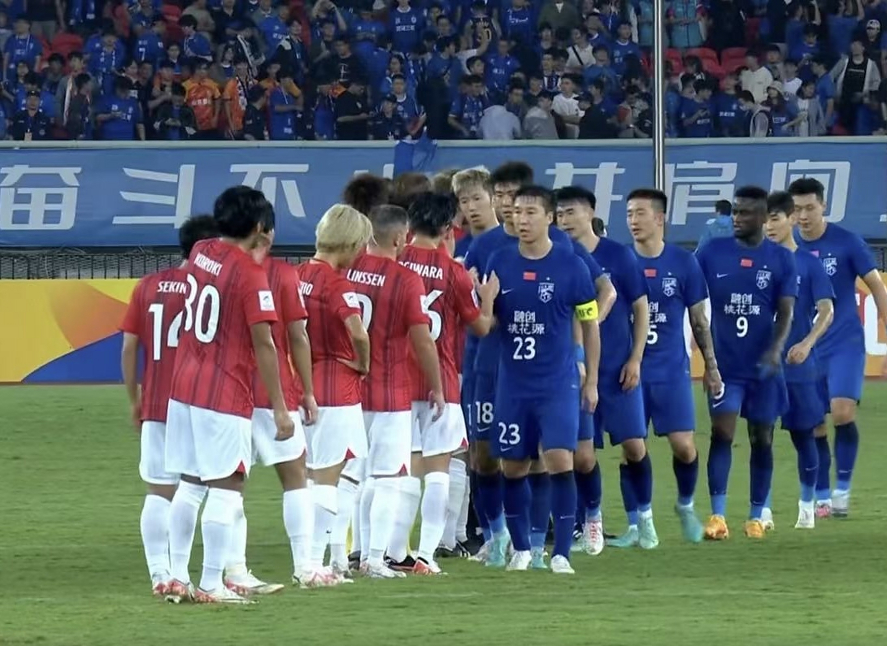 关于武汉三镇成为本场最大亮点，亚冠瞬间破防，救主的信息