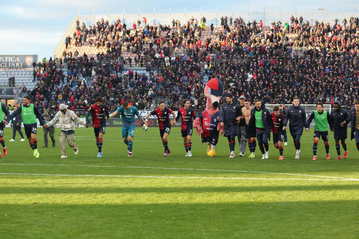 aoa体育活动-激动人心的足球赛事正紧锣密鼓举行