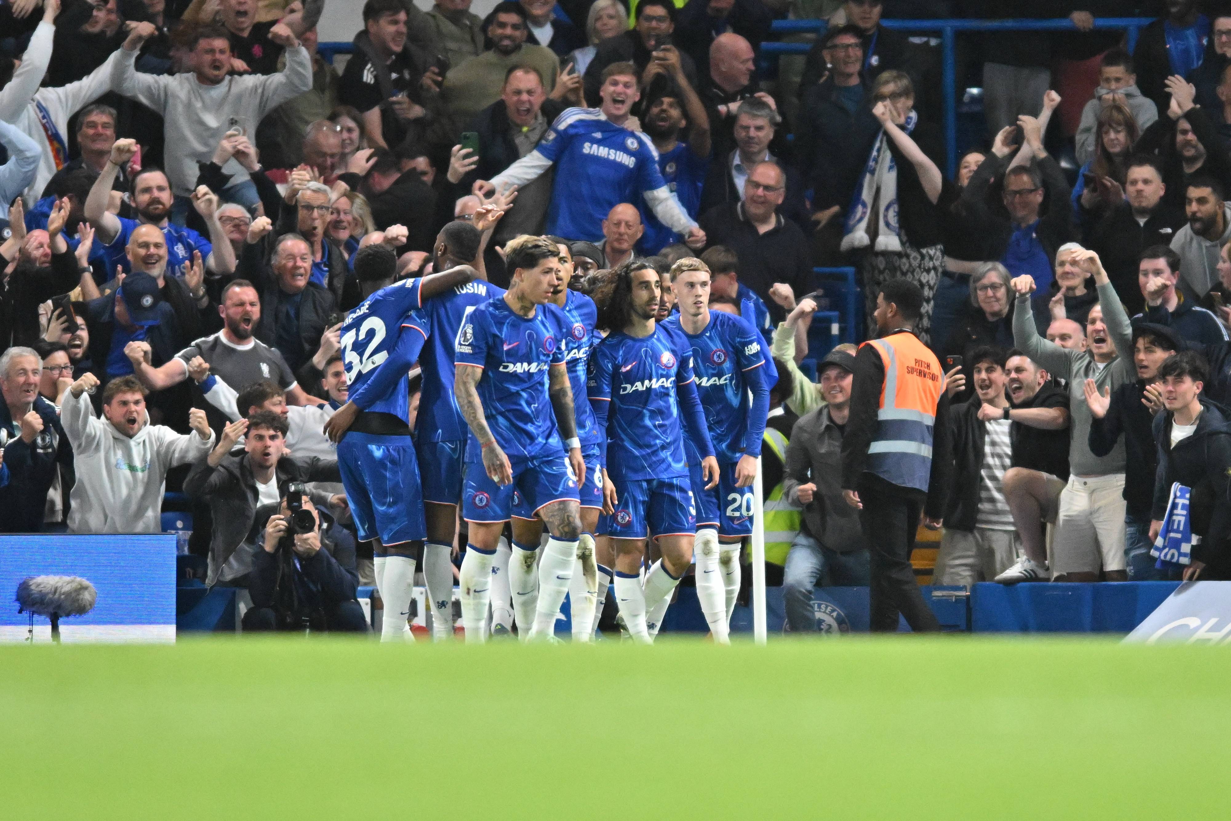 aoa体育直播-切尔西不敌曼联，主场输球失分尴尬