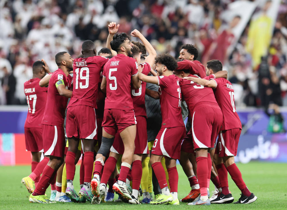 乌兹别克斯坦球队亮相,逆袭夺胜! 乌兹别克斯坦球队亮相,逆袭夺胜!