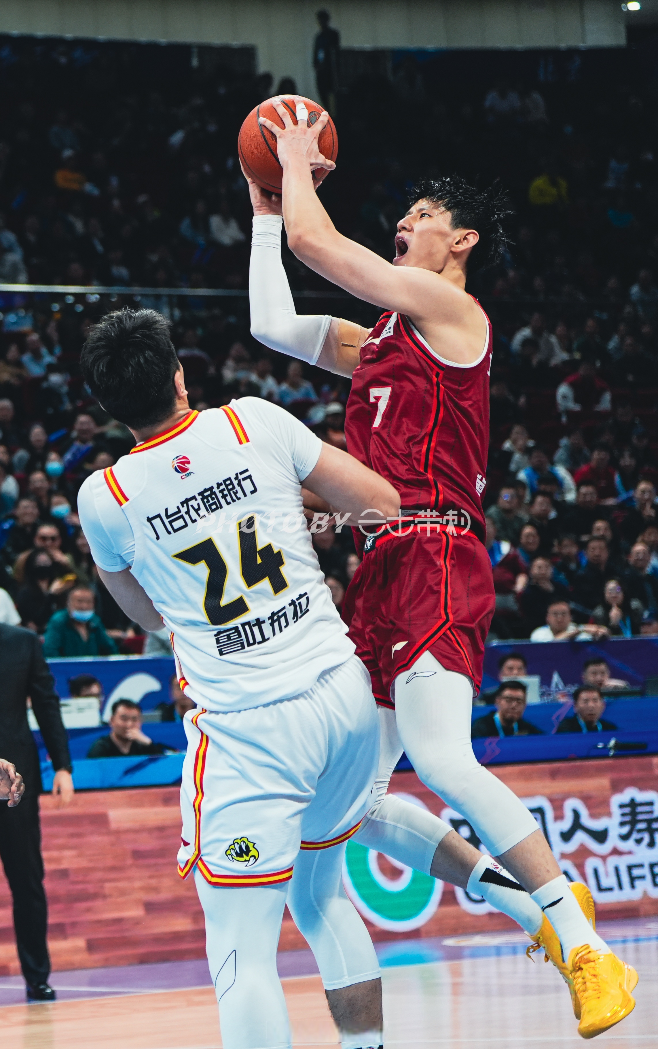 关于北京男篮外援发挥突出,带队实现逆转胜利的信息 关于北京男篮外援发挥突出,带队实现逆转胜利的信息